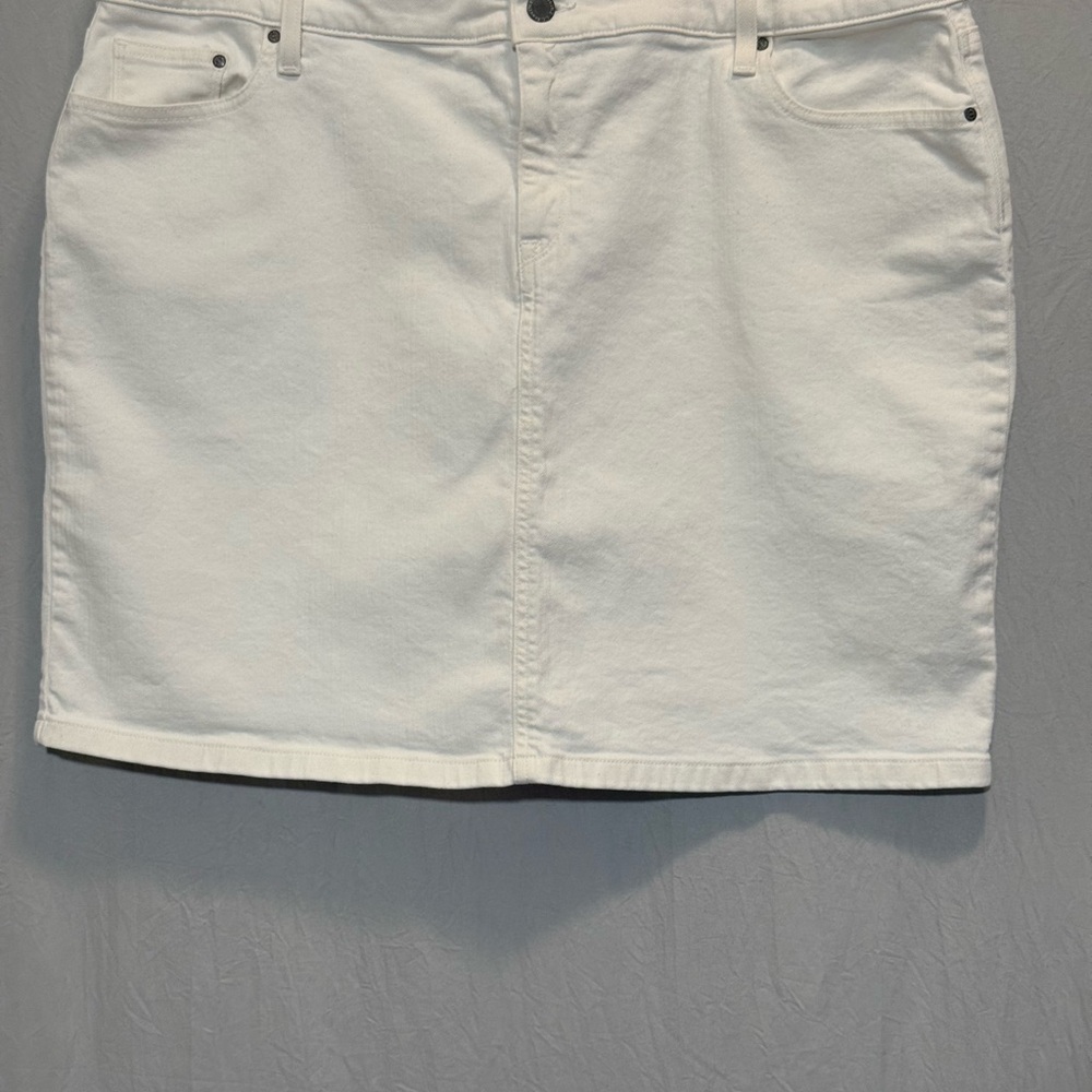 L.L. Bean White Mini Skirt Cotton Twill